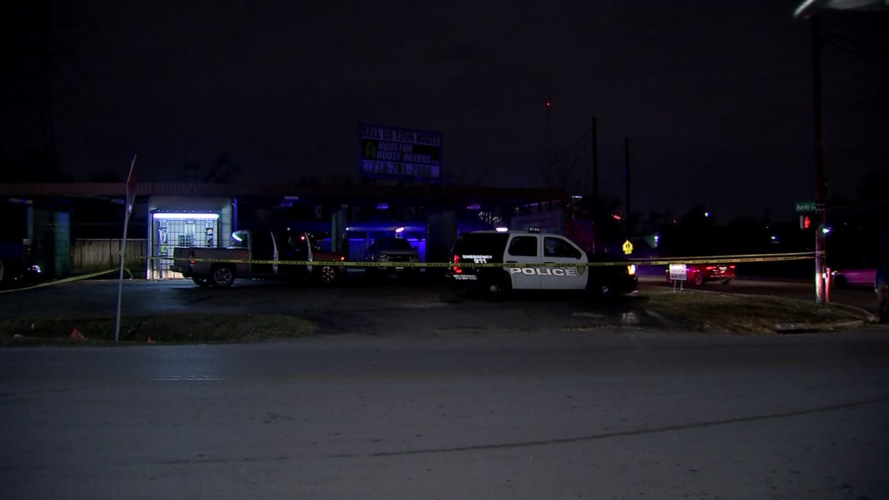 Homeowner kills robber in north Houston
